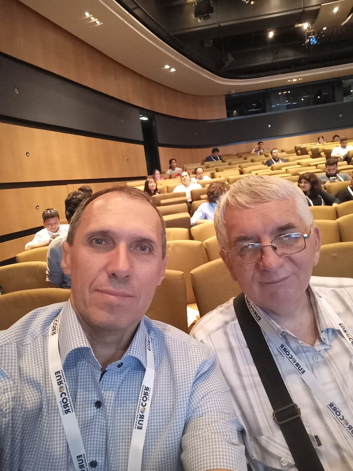 Науковці ФМІ під час пленарних засідань