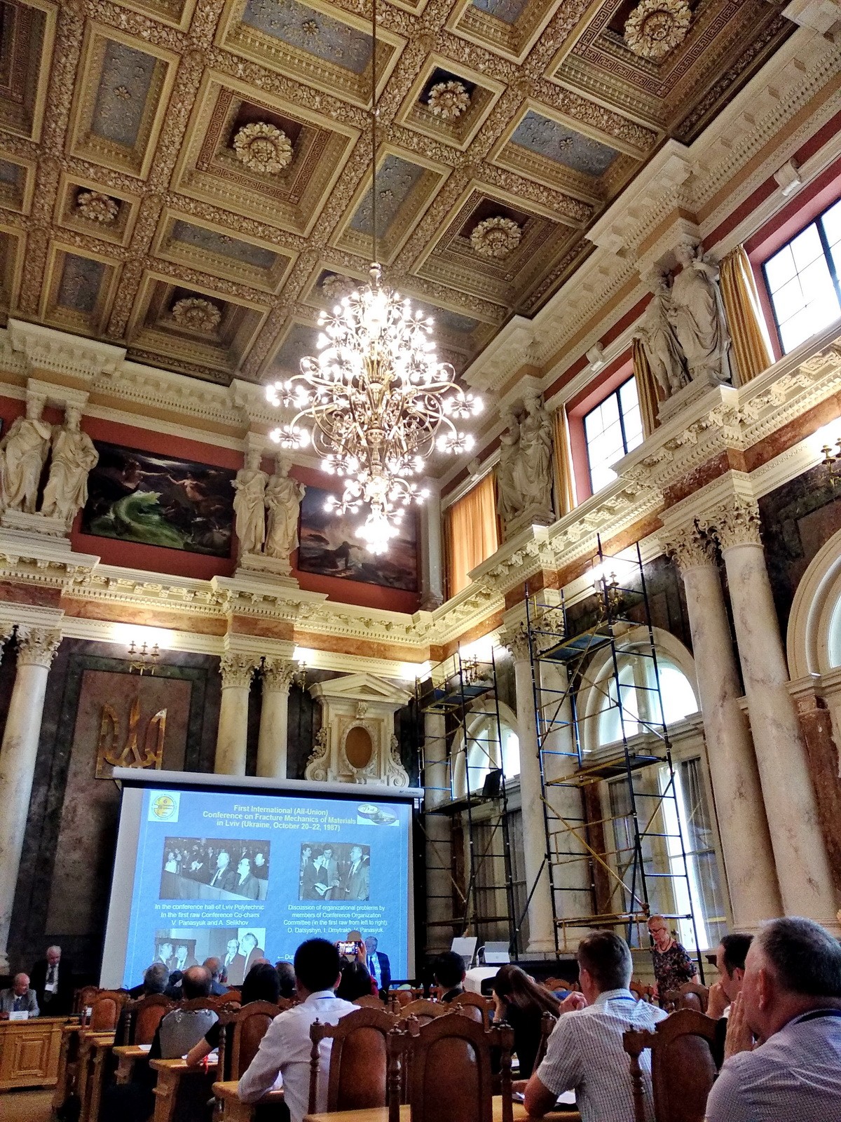 Here comes a description