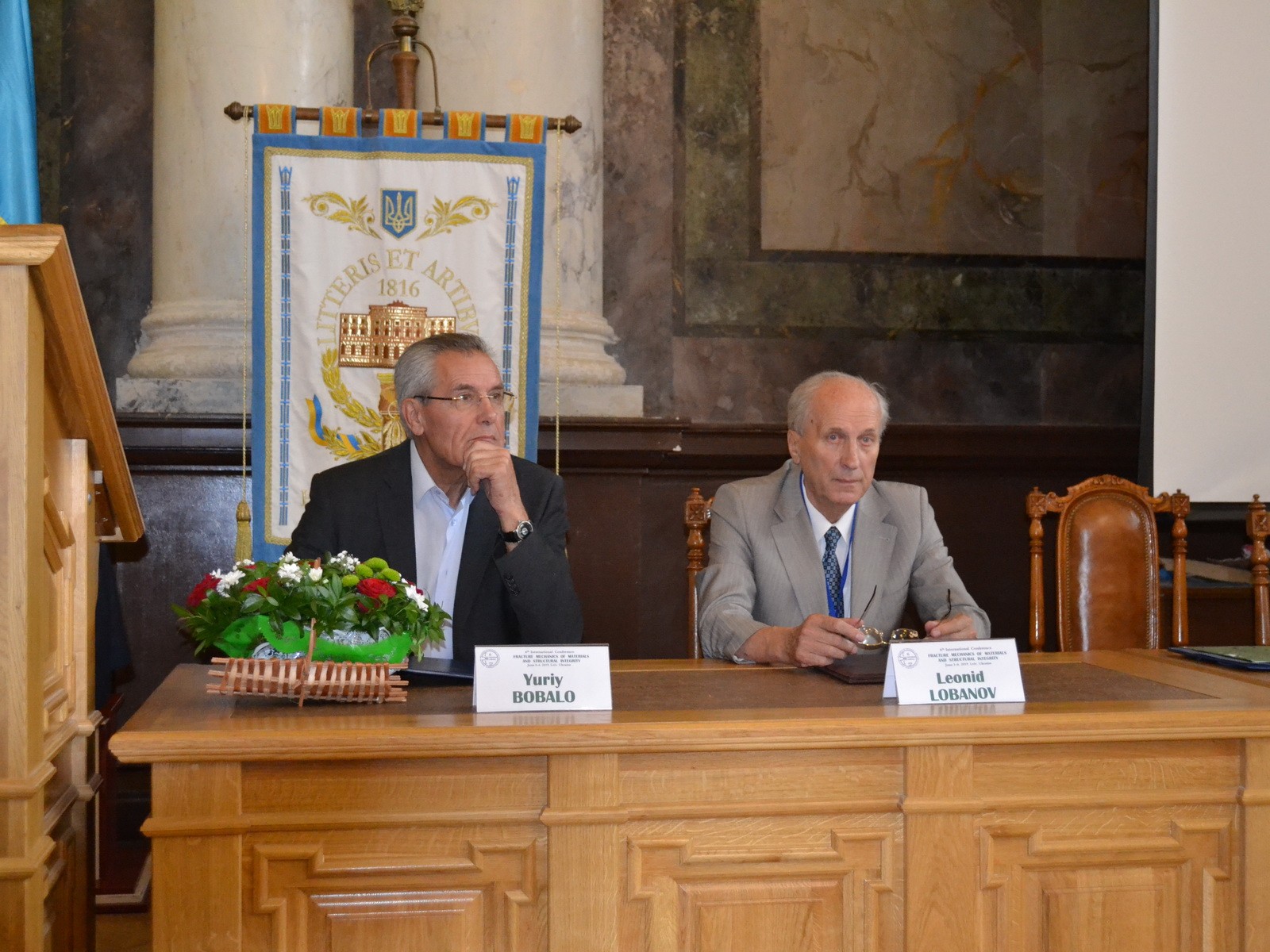 Here comes a description