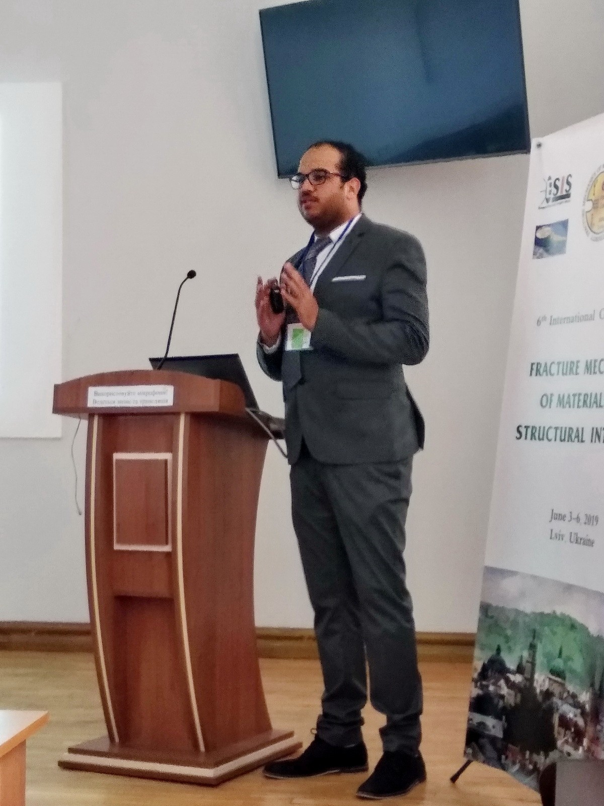 Here comes a description