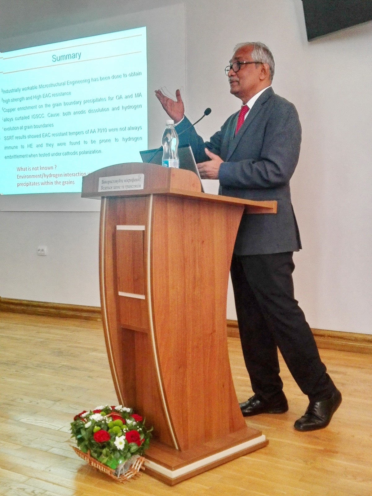 Here comes a description