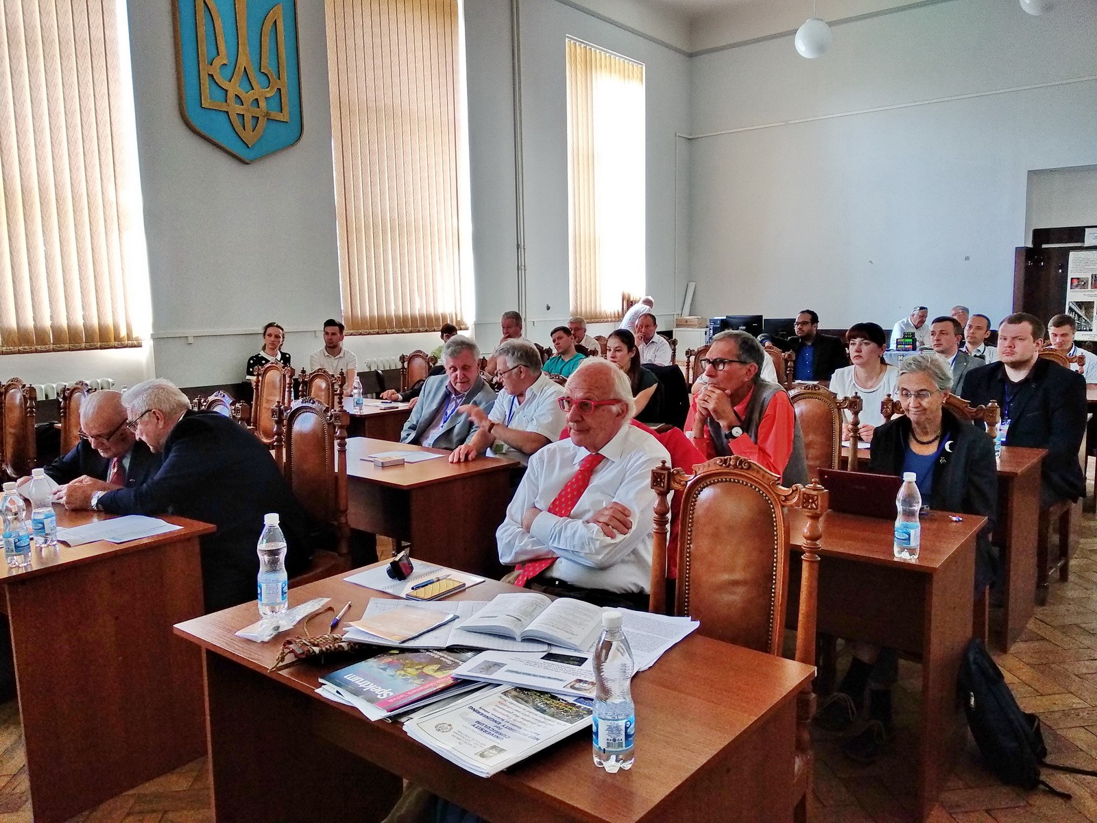 Here comes a description