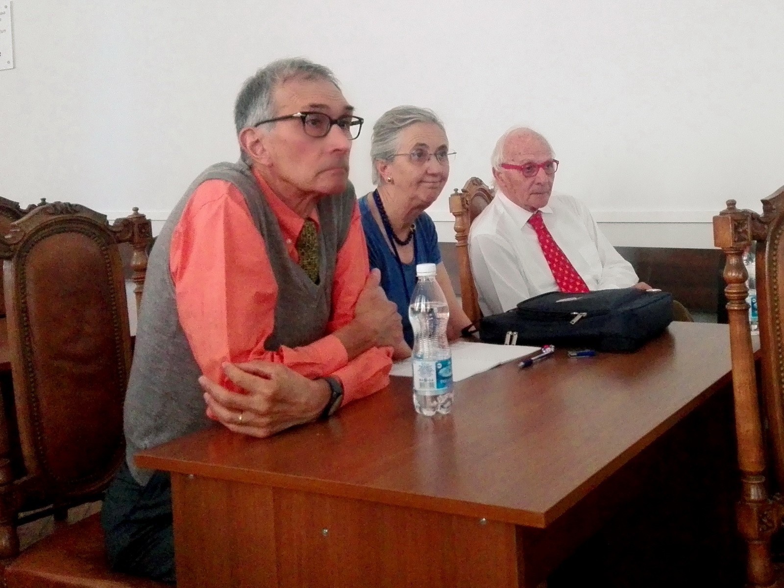 Here comes a description