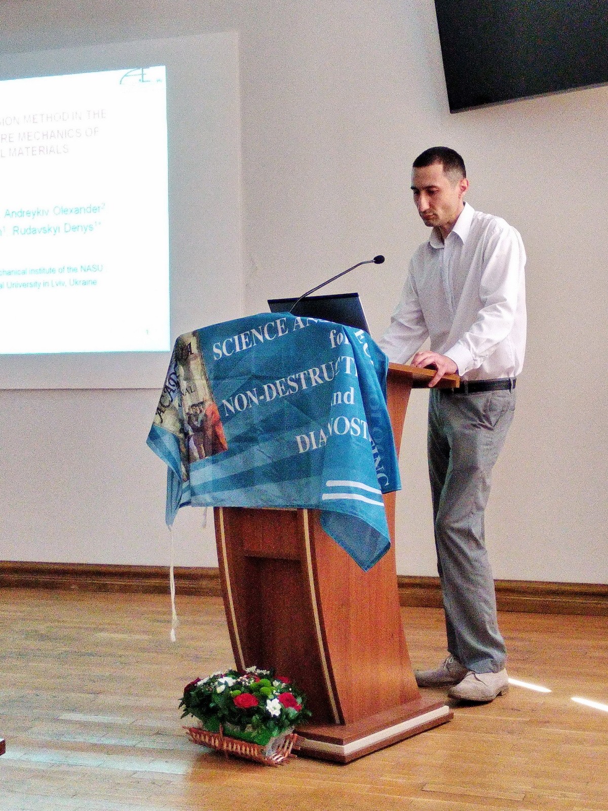 Here comes a description