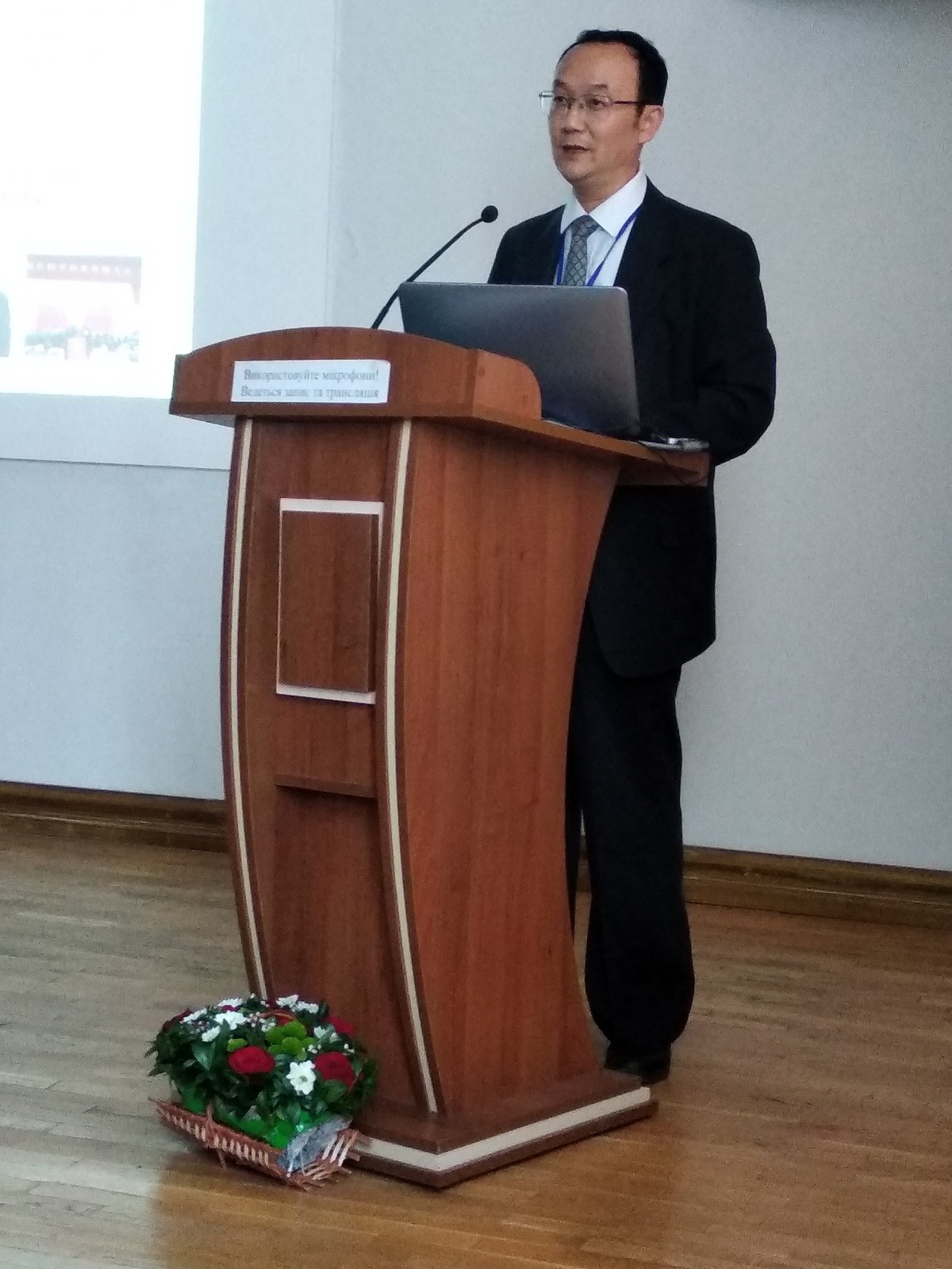 Here comes a description