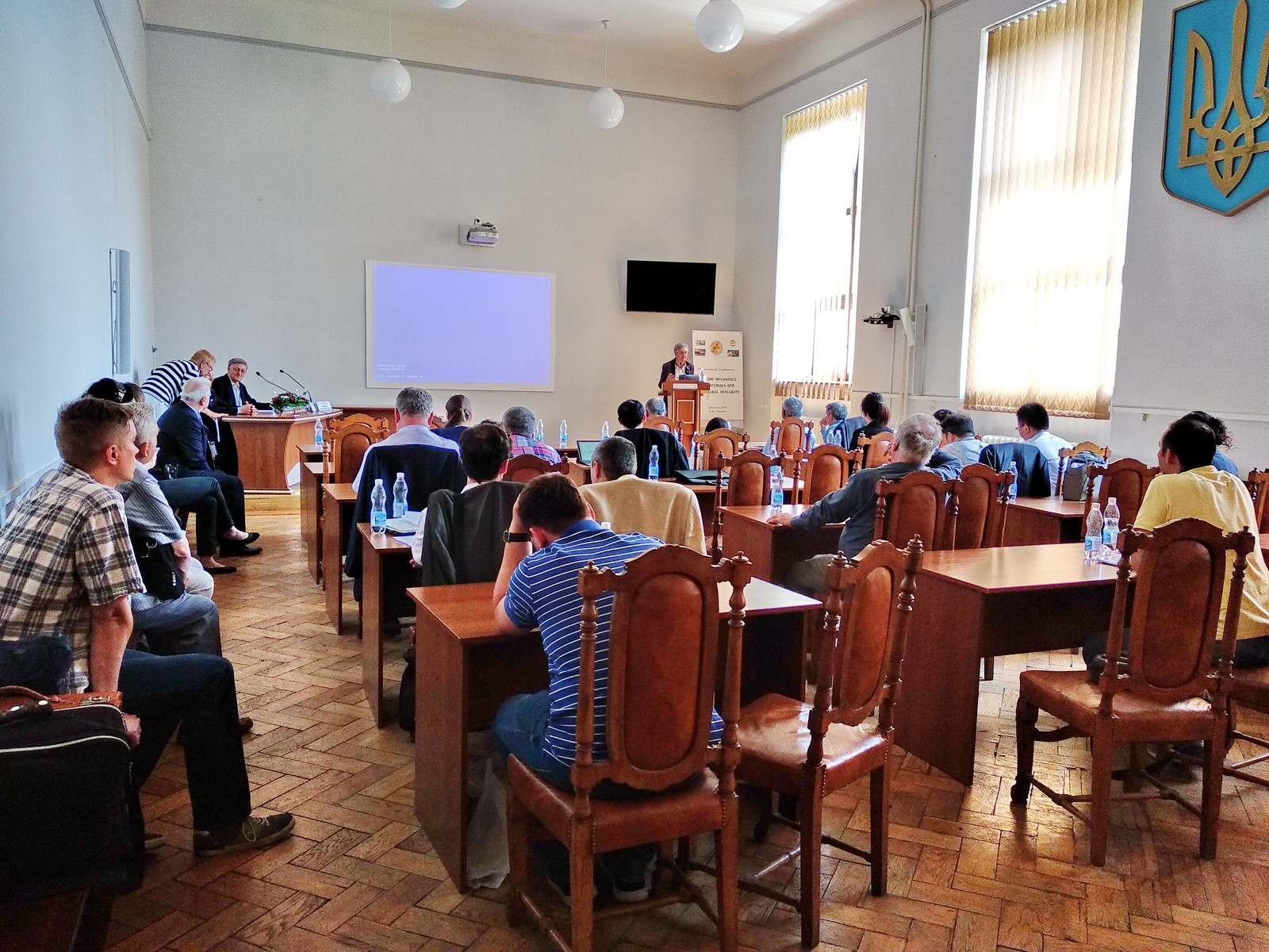 Here comes a description